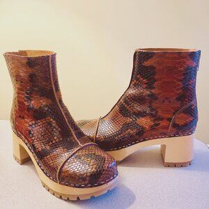 Swedish Hasbeens Stitchy Boot Brown Snakeskin Clog Back Zip